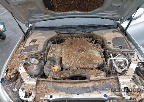 2017 Mercedes-Benz E 300 4Matic z USA, uszkodzony, nr VIN WDDZF4KB0HA111719